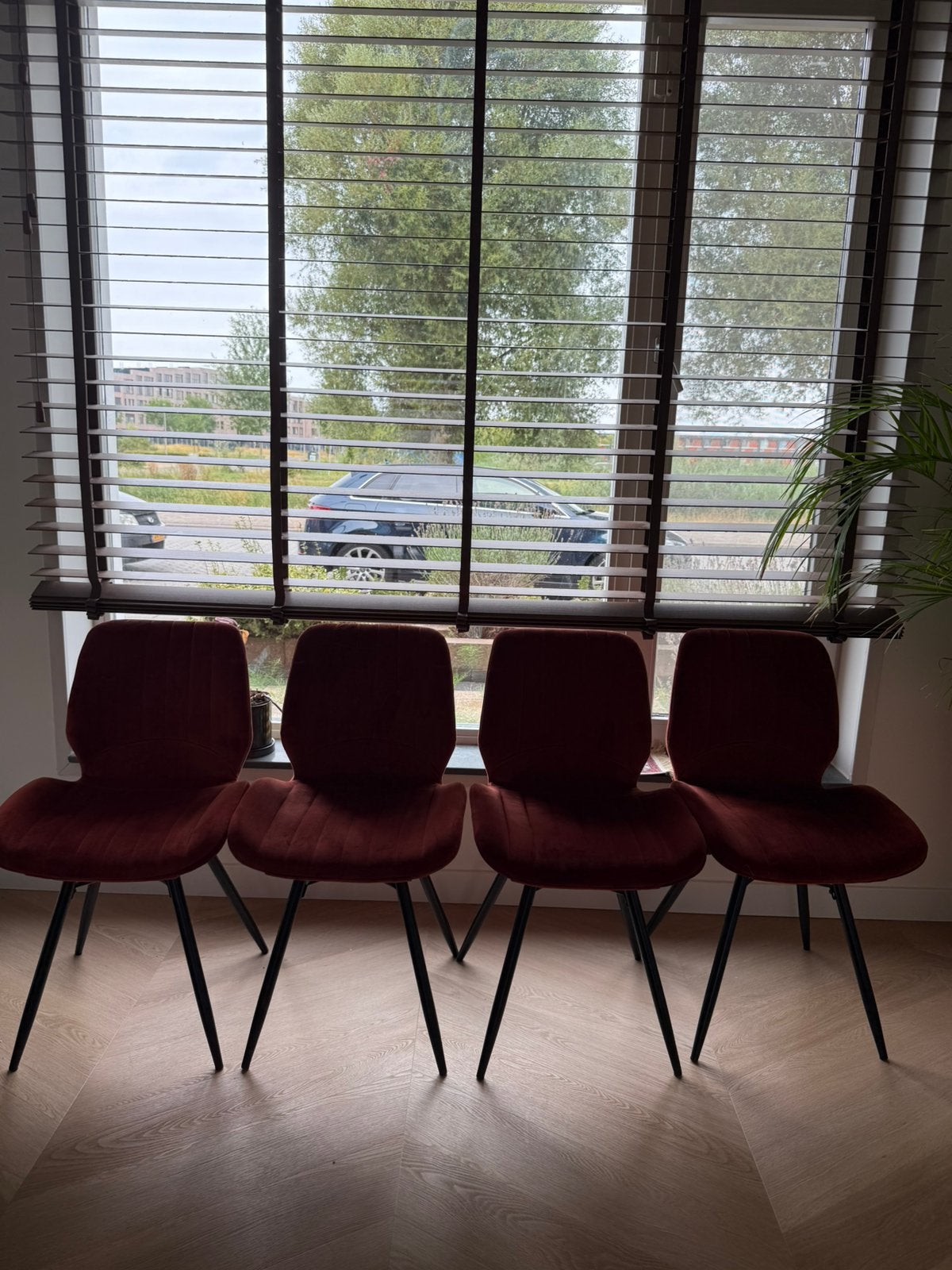 Set van 6 velvet/ fluwelen eetkamerstoelen roestbruin, Ophalen, Bruin, Zo goed als nieuw, Stof