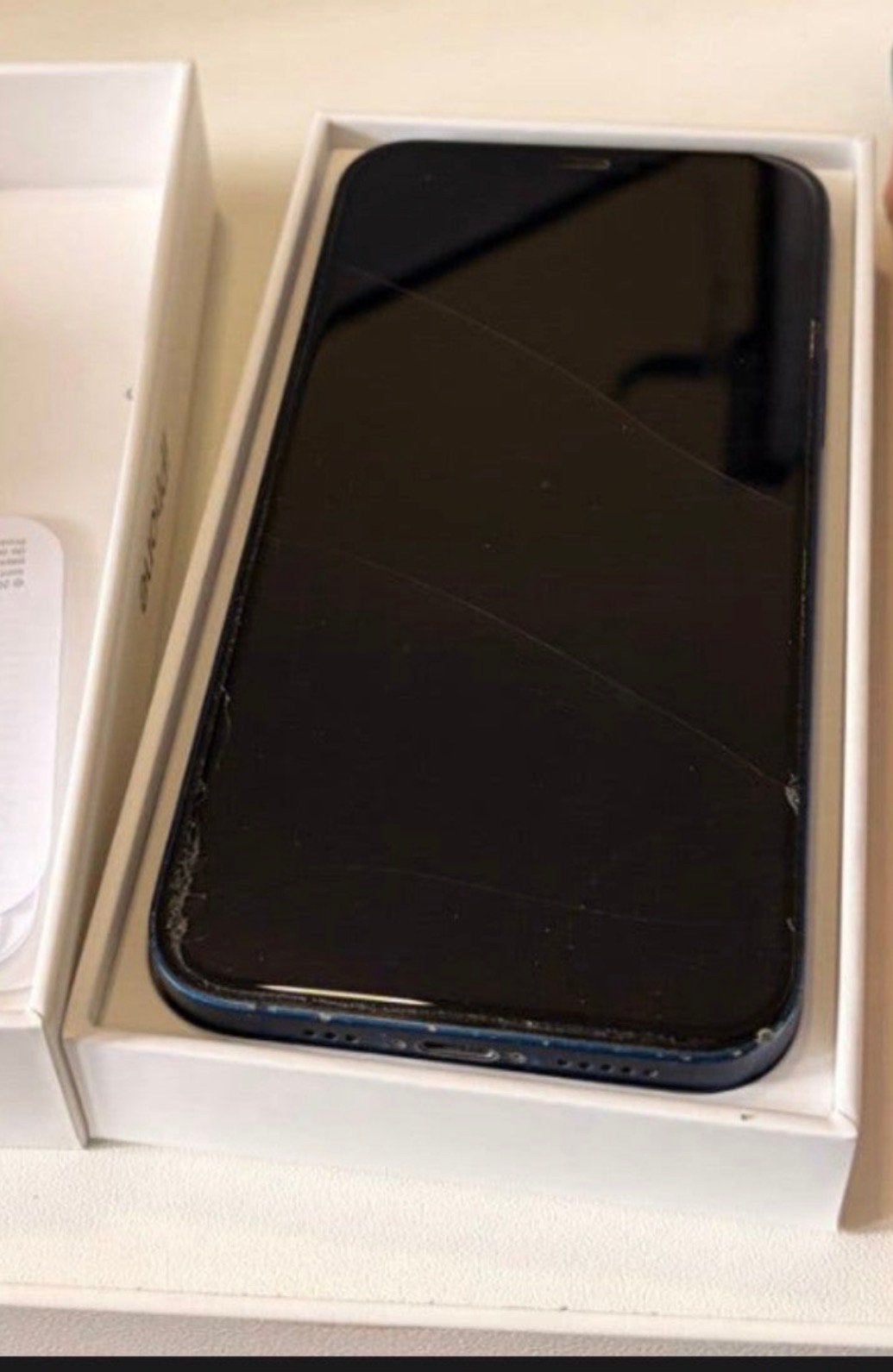 Iphone 12 128GB GEEN barsten