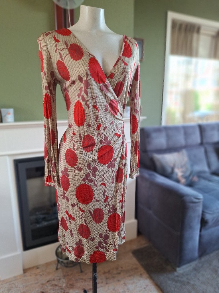 Alice San diego wikkel jurk IT 42 NL 38 beige rood, Alice, Verzenden, Beige, Maat 46/48 (XL) of groter