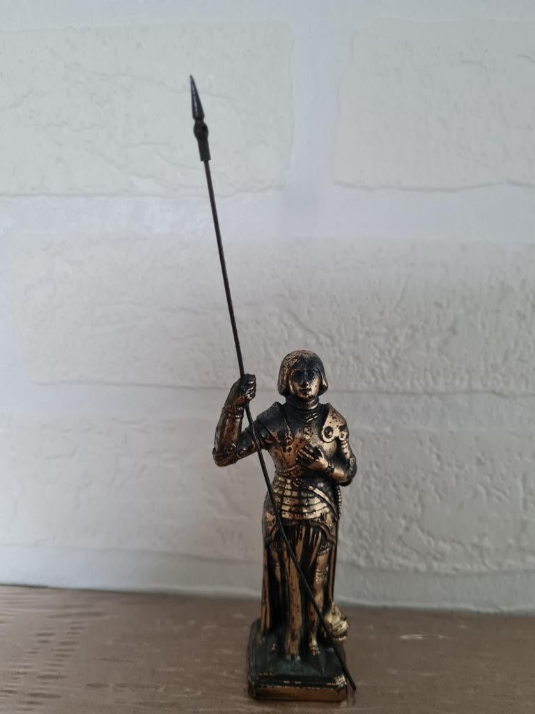 Beeldtje van Franse heldin Jeanne d'Arc, Ophalen, Zo goed als nieuw