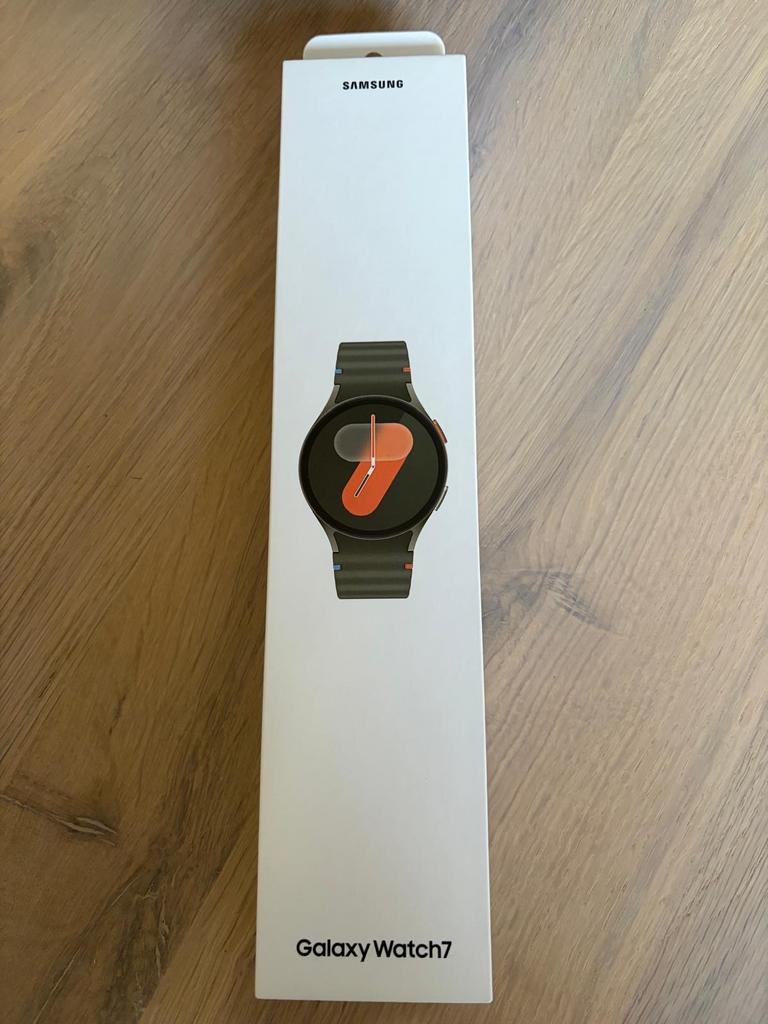 Samsung Galaxy Watch 7 - Nieuw in Doos, Sieraden, Tassen en Uiterlijk, Smartwatches, Afstand, Ophalen of Verzenden, Zo goed als nieuw