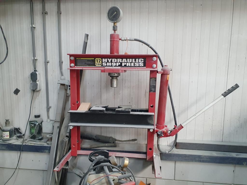 Hydraulische pers 12 ton - Goede staat, 3 standen, Ophalen, Gebruikt
