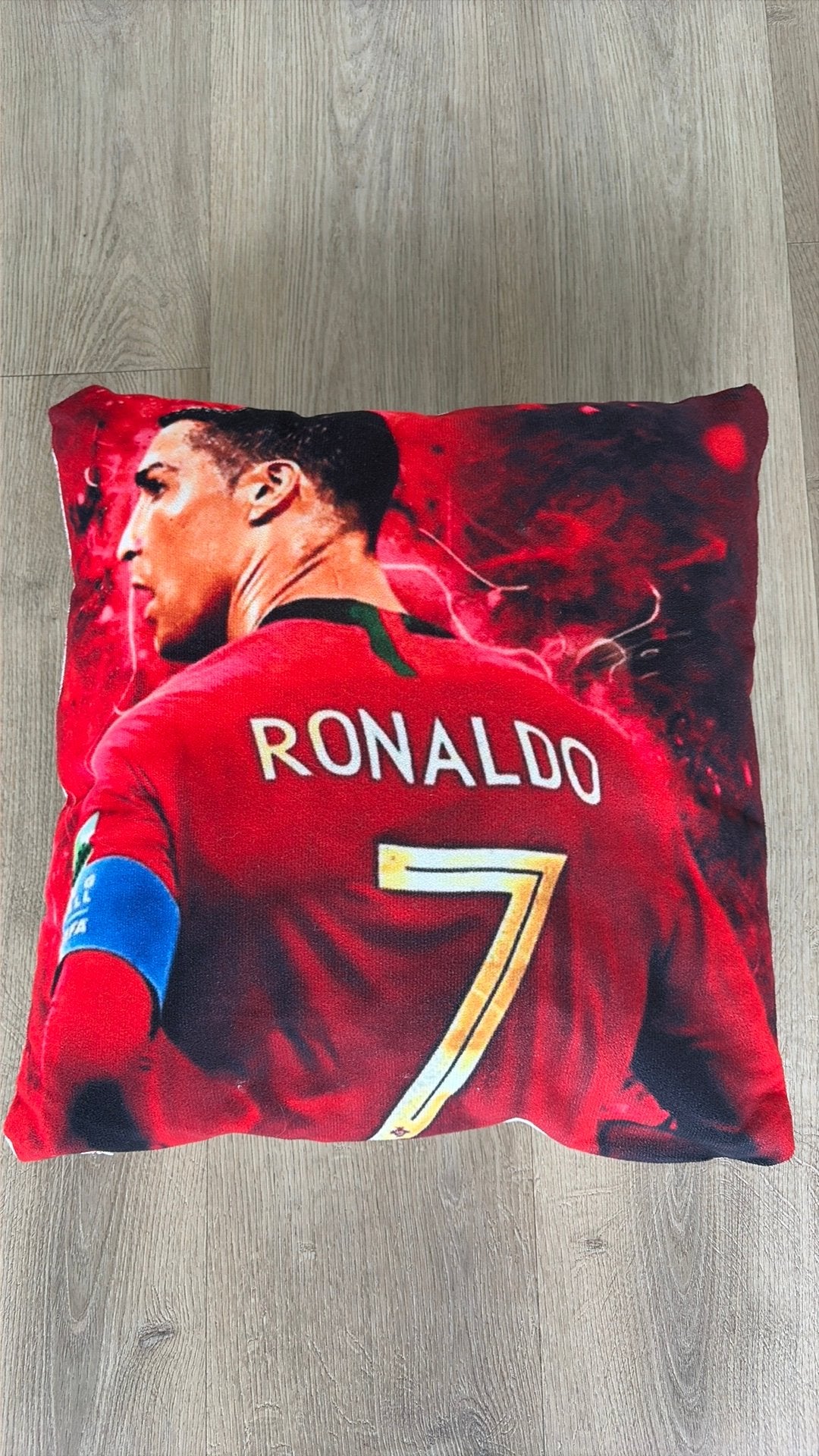 Kussen Ronaldo, Ophalen of Verzenden, Zo goed als nieuw, Rood, Vierkant