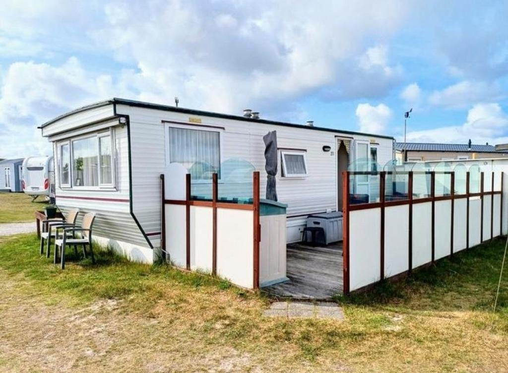 Te huur: stacaravan Het Zee-egeltje op Ameland, Caravans en Kamperen, Verhuur