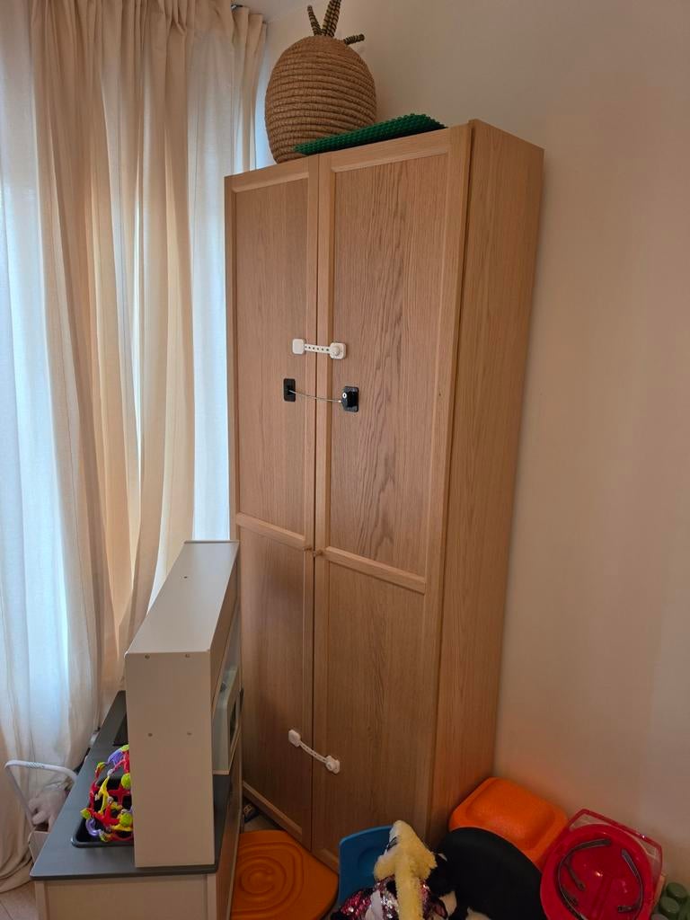 Billy boekenkast met deuren eikenpatroon, Huis en Inrichting, Kasten | Kledingkasten, Ophalen of Verzenden