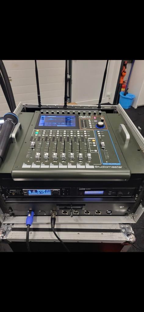 Studiomaster digiLive 16 Digitale mengpaneel  2024, Ophalen of Verzenden, Gebruikt, 10 tot 20 kanalen, Microfooningang