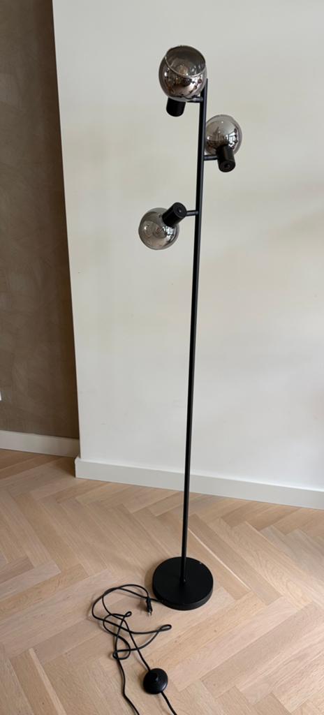 Staande lamp, Ophalen of Verzenden, Zo goed als nieuw, E14 (klein), Led-lamp
