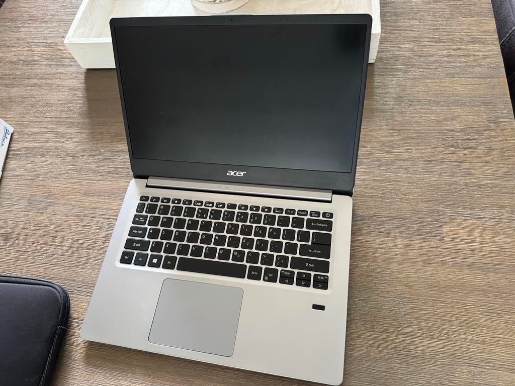 Acer Swift 1 Laptop, Computers en Software, 64 GB of meer, Gebruikt, 2 tot 3 Ghz, Qwerty