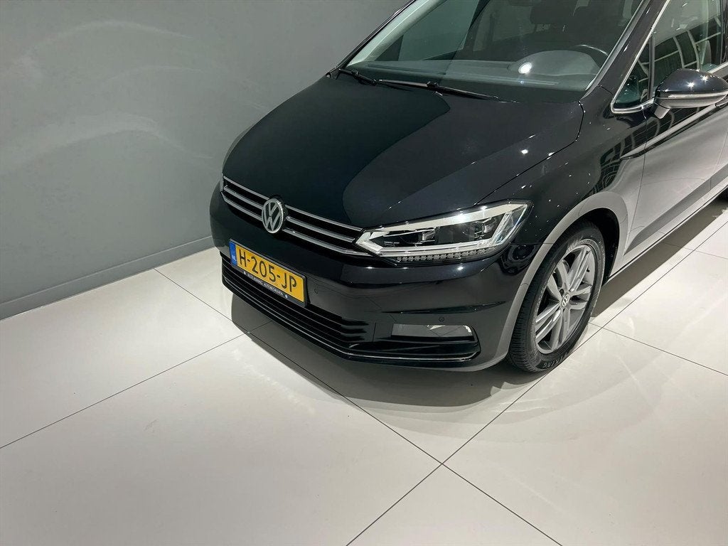 VOLKSWAGEN Touran 1.5 TSI 150pk BMT 7pl Highline Business R, Automaat, 12 maanden, 4 cilinders, 7 stoelen