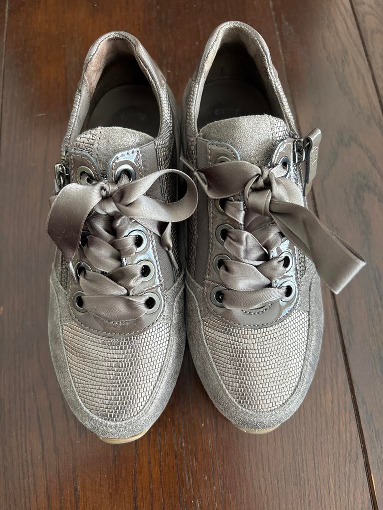 Stijlvolle grijze sneakers Gabor rits en veters mt 2,5 (35), Ophalen of Verzenden, Zo goed als nieuw, Grijs, Sneakers of Gympen