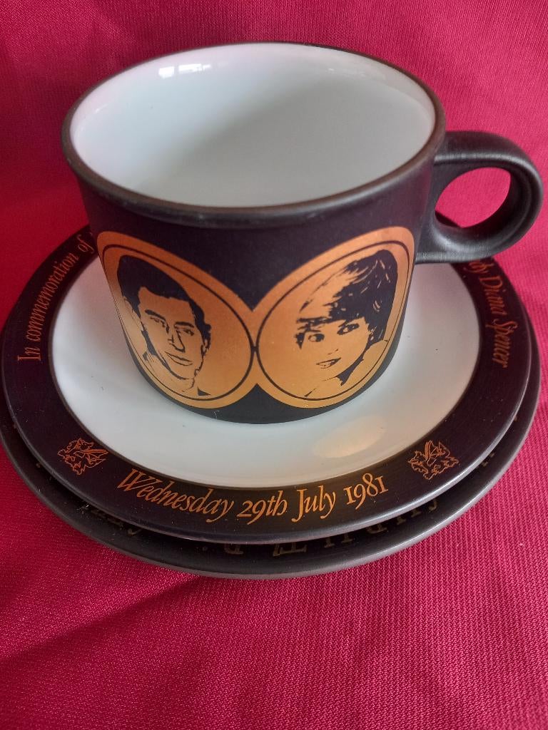 Theesetje Charles en Diana 1981, Ophalen of Verzenden, Tijdschrift of Boek