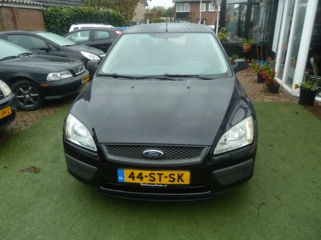 FORD FOCUS 1.6 74KW WAGON Champion, Focus, 1596 cc, Gebruikt, 635 kg