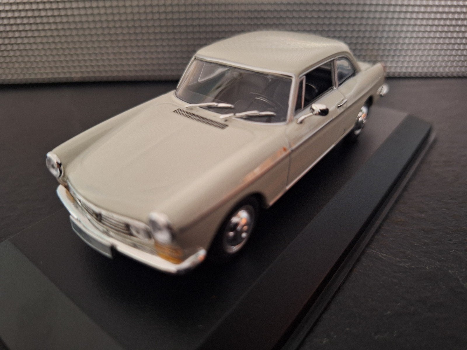 Peugeot 404 Coupe 1962 Schaal 1:43, Overige merken, Nieuw, Ophalen of Verzenden, Maxichamps