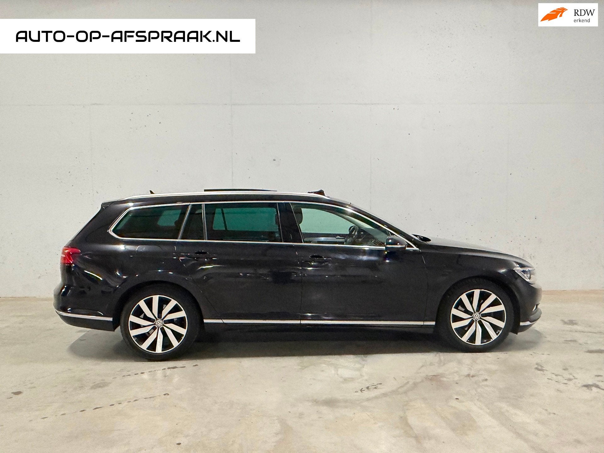Volkswagen Passat Variant 2.0 TDI Highline BTW 21% Pano Leer, Auto's, Volkswagen, 1441 kg, Euro 6, 4 cilinders, Zwart