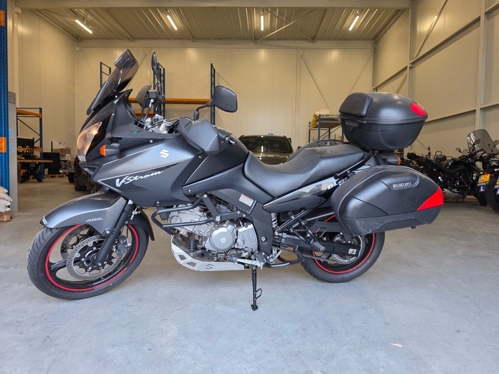 Suzuki V-Strom DL650 - Klaar voor avontuur!, 2 cilinders, Occasion, Motorrijbewijs A, Particulier