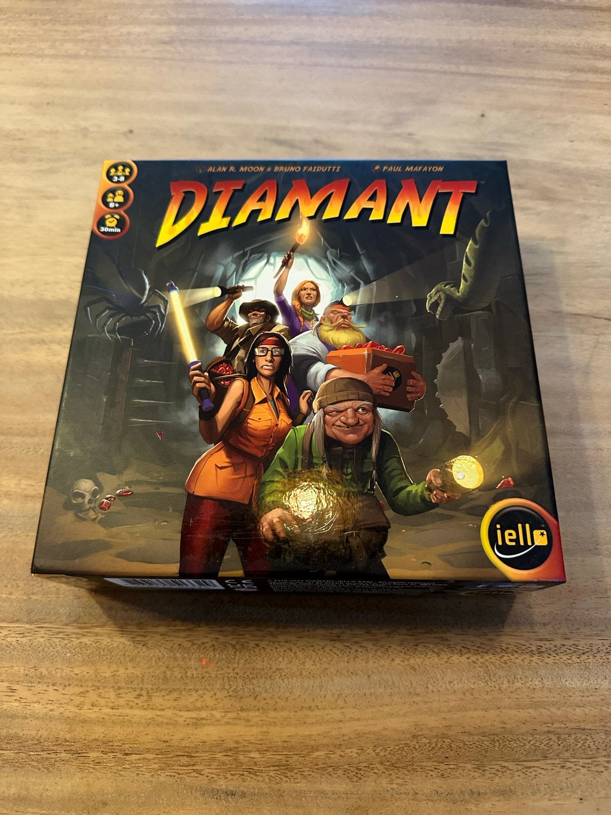Diamant Bordspel - Avontuurlijk Kaartspel, Drie of vier spelers, Ophalen of Verzenden, Zo goed als nieuw