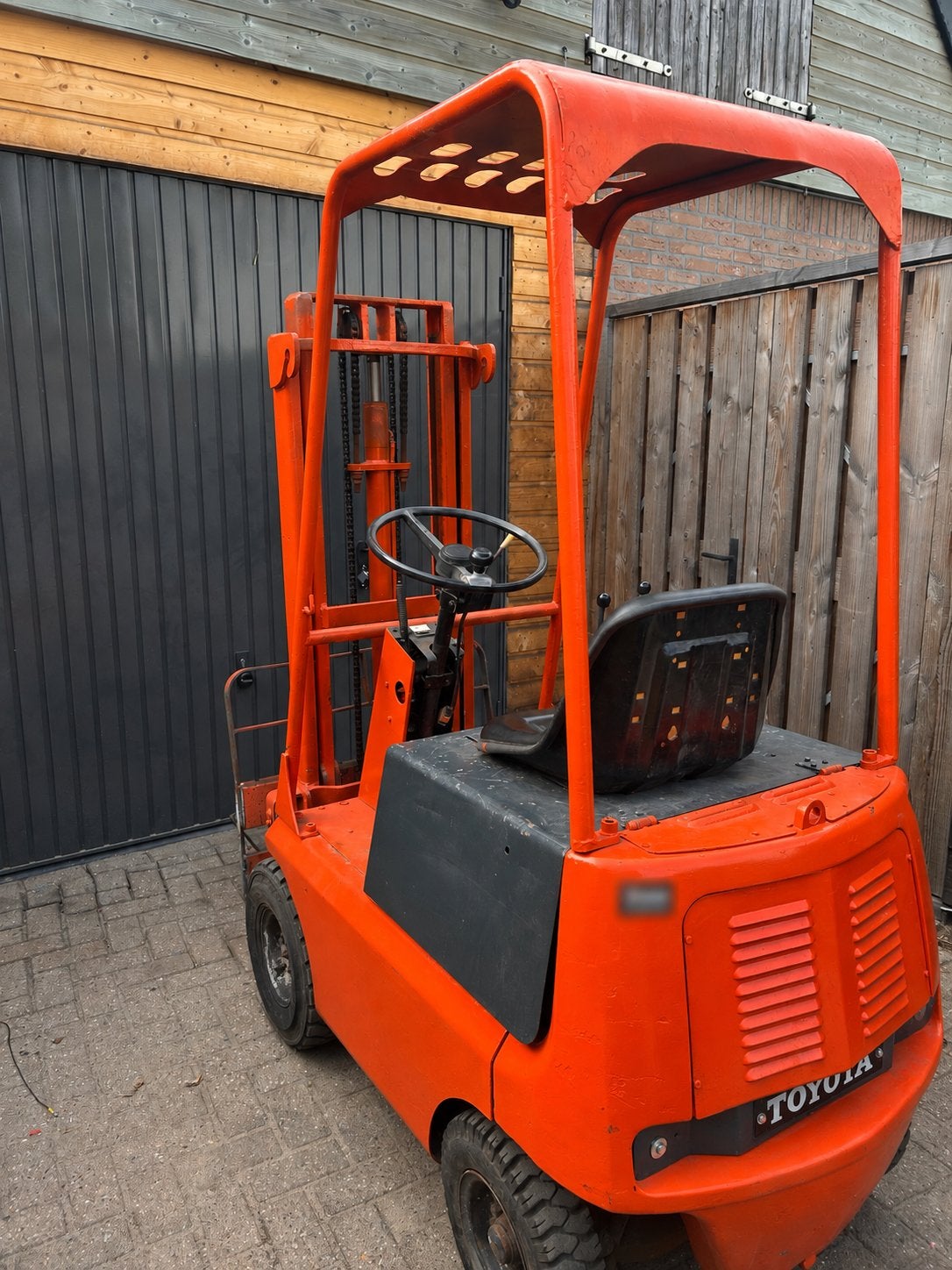 Toyota heftruck, Ophalen, Grondbewerking
