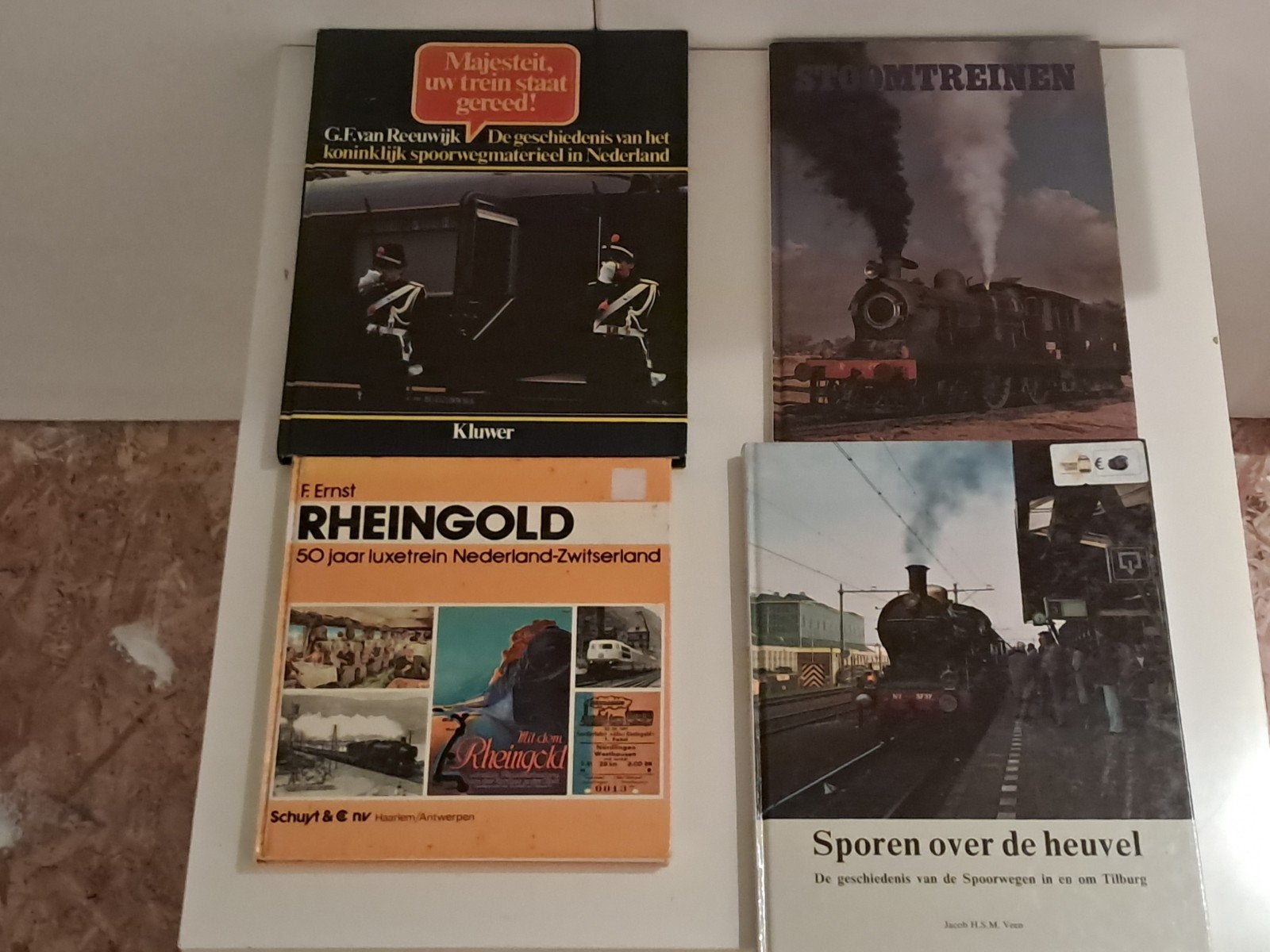 Diverse trein boeken, Overige merken, Gelijkstroom of Wisselstroom, Zo goed als nieuw, Boek, Tijdschrift of Catalogus