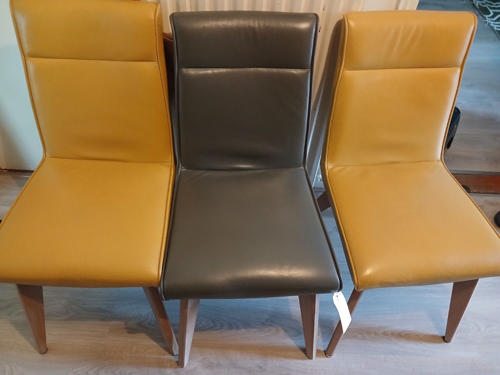 Set van 6 moderne eetkamerstoelen - Geel en Grijs, Huis en Inrichting, Overige kleuren, Drie, Hout, Ophalen of Verzenden