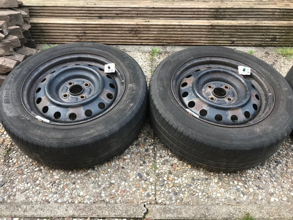 Vier wielen R15 zomer Toyota 4x100 of aanhanger ?, Ophalen, Gebruikt, Opel