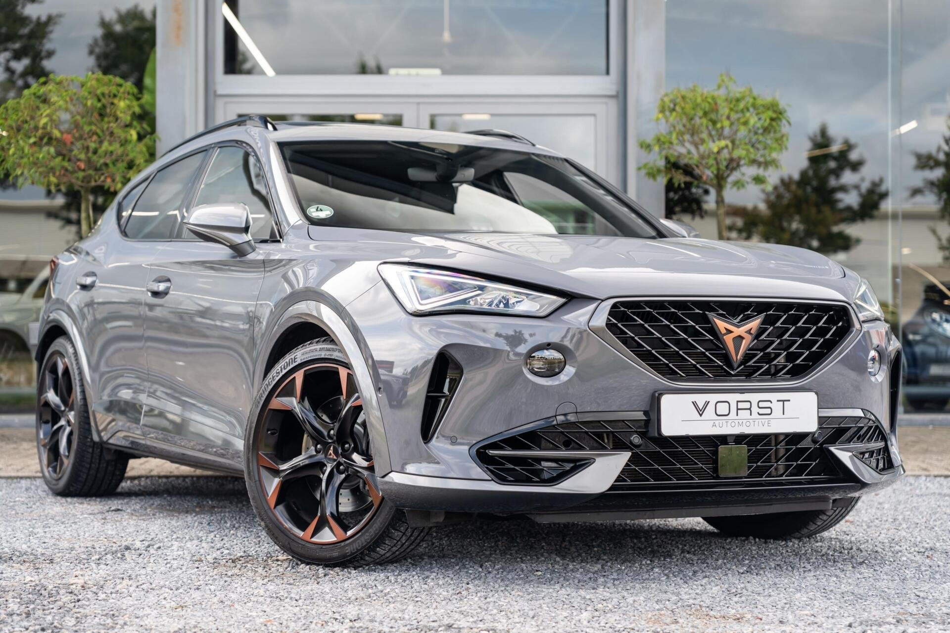 CUPRA Formentor 2.0 TSI 4DRIVE Beats Pano Camera Trekhaak, Auto's, Automaat, Dealer onderhouden, Gebruikt, 4 cilinders