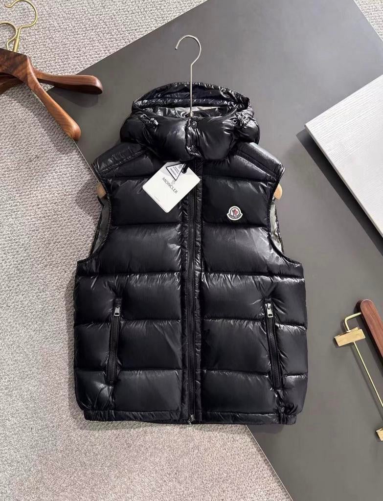 Moncler maya puff, Ophalen of Verzenden, Zo goed als nieuw, Overige maten, Zwart