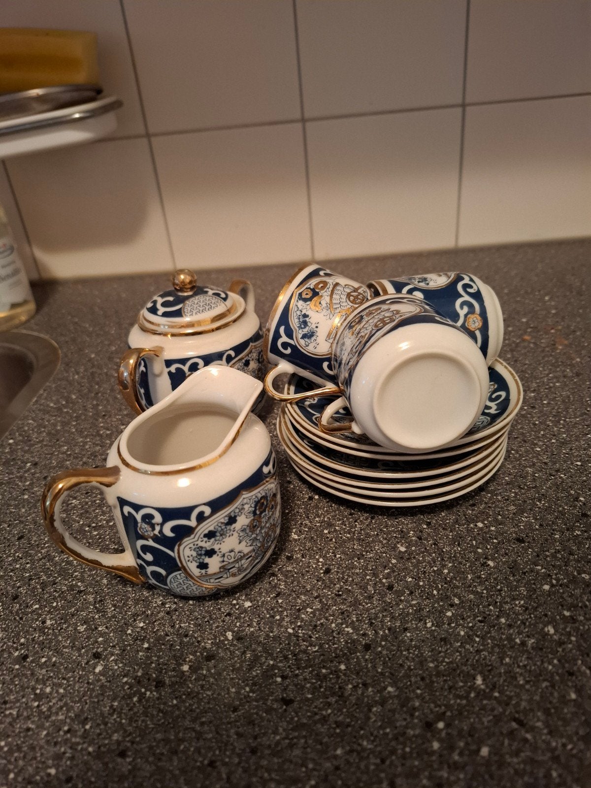 Vintage theeservies/koffieservies blauw-wit met goud, Huis en Inrichting, Keuken | Servies, Ophalen