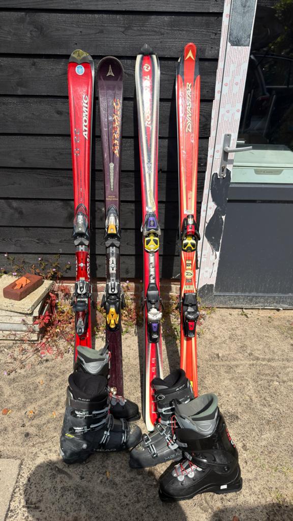 4 paar ski's (Atomic, Rossignol, Dynastar) + 2 paar skischoe, Ophalen, Gebruikt, Atomic, Skiën
