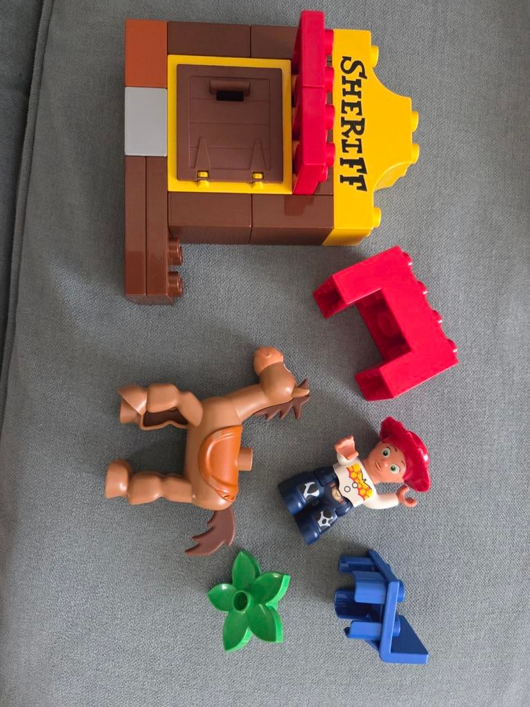 Duplo Toy Story Sheriff set met Jessie en paard, Inclusief minifiguren, Gebruikt, Ophalen of Verzenden, Complete set