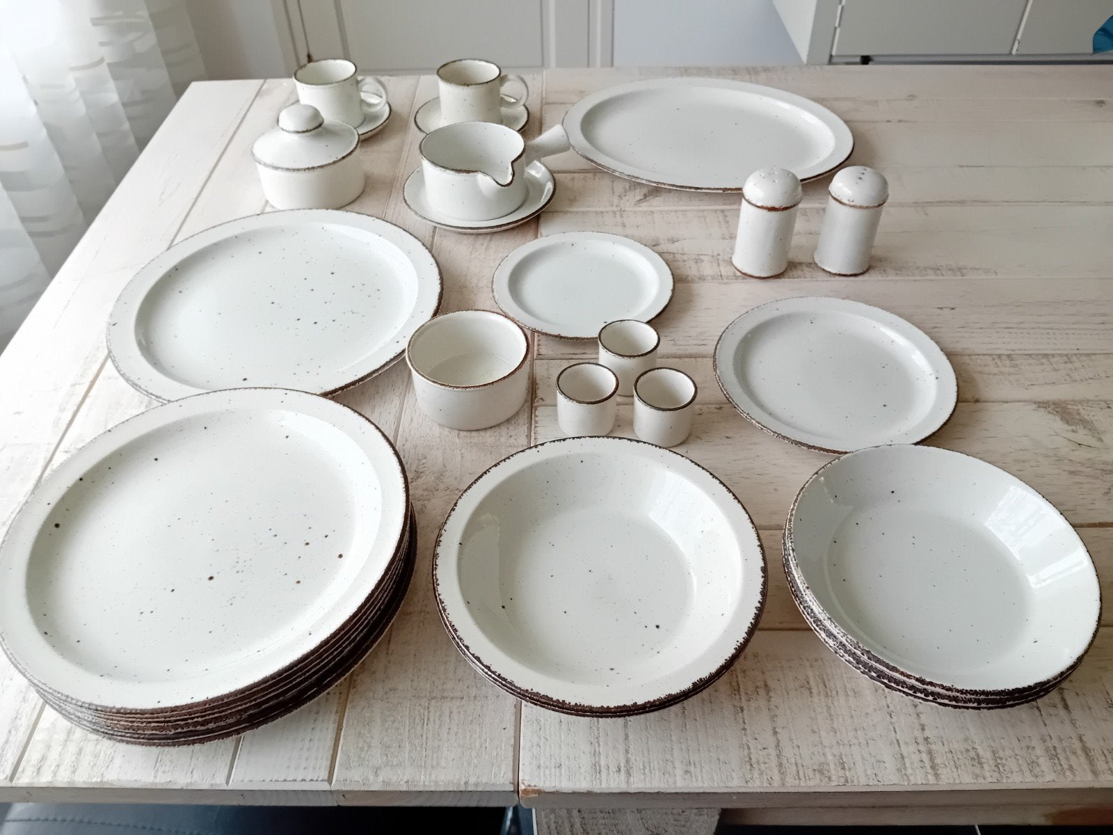 Puntgaaf Midwinter Stonehenge Creation servies Wedgwood, Ophalen of Verzenden, Zo goed als nieuw, Porselein, Bord(en)