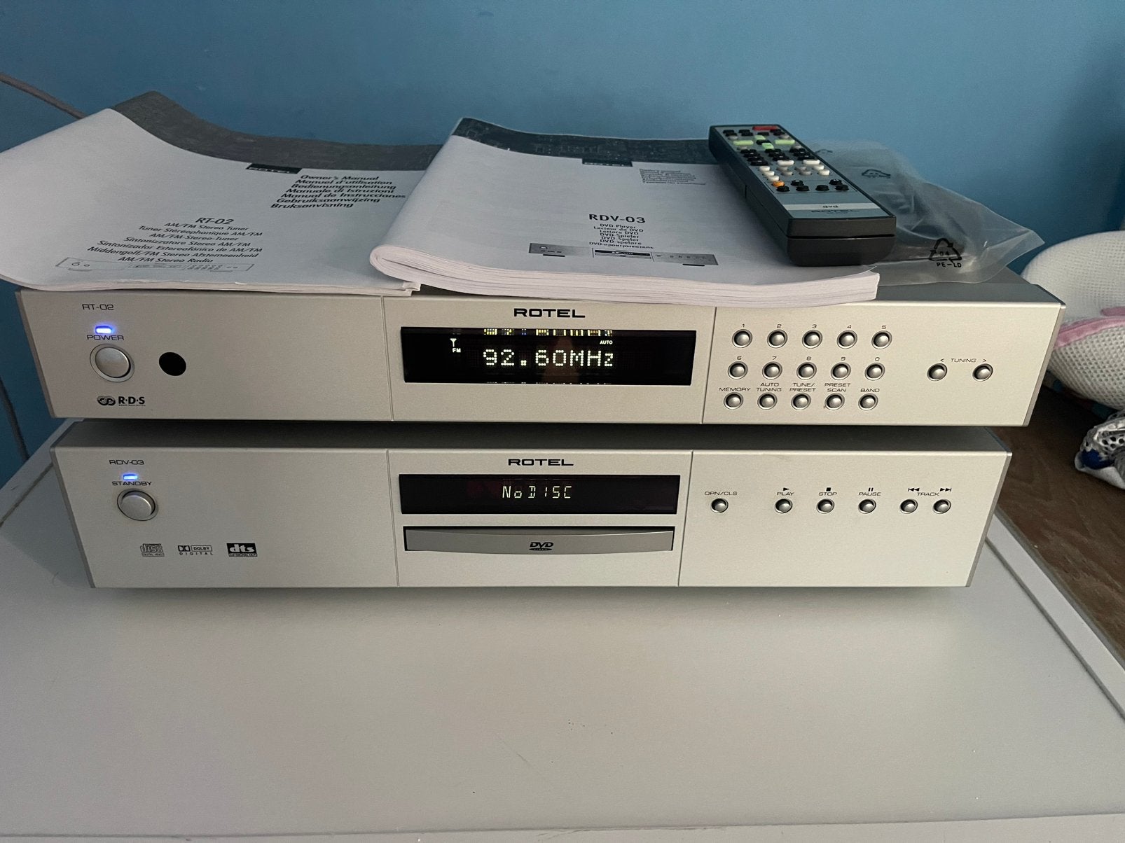 Rotel RDV 03 DVD Speler+ Rotel RT-02 AM/FM Stereo Tuner, Ophalen, Zo goed als nieuw, Dvd-speler, Overige merken