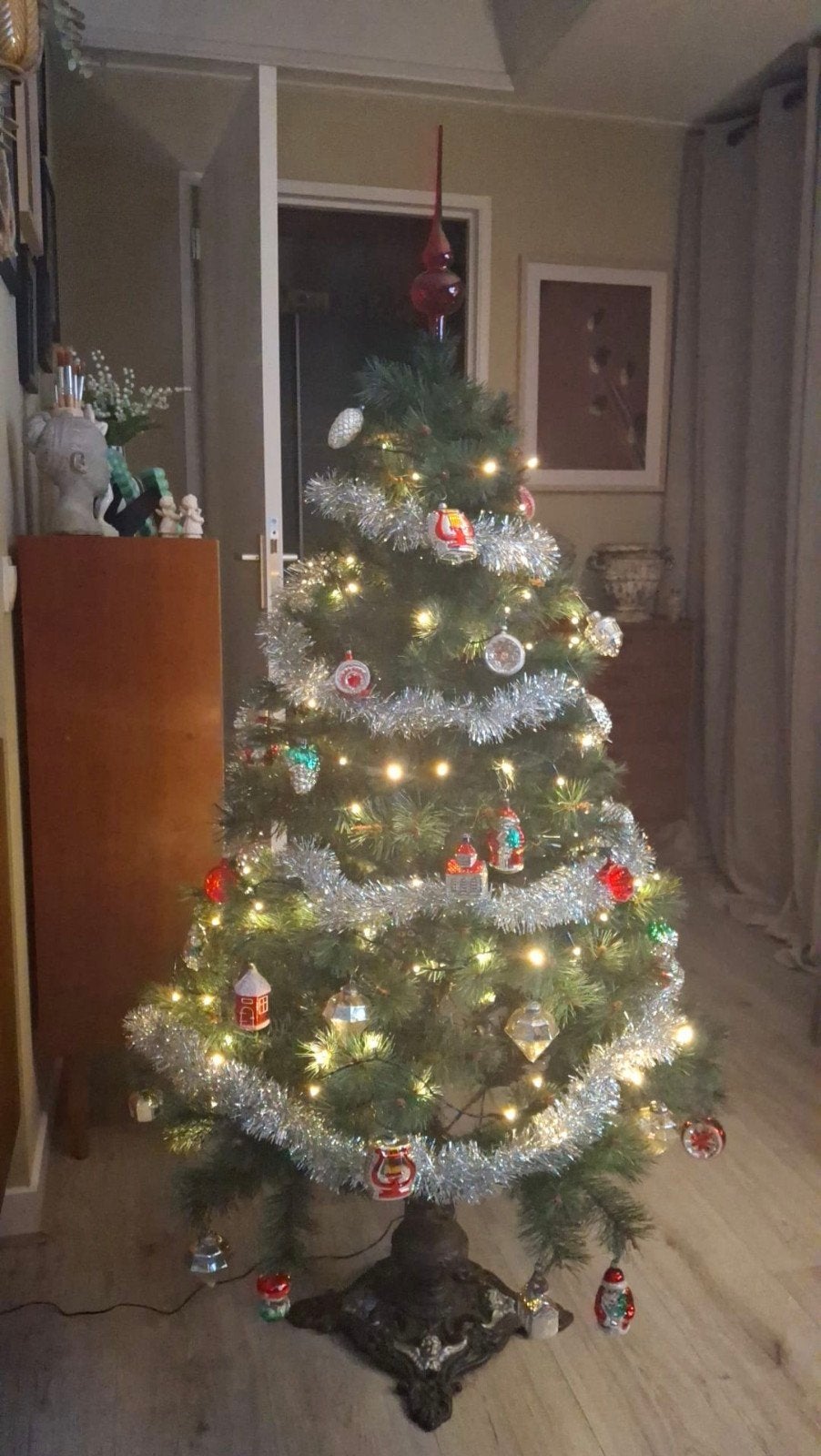 Prachtige hoge kwaliteits kerstboom 150 cm hoog, Diversen, Kerst, Ophalen of Verzenden, Zo goed als nieuw