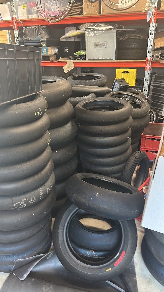 Pirelli gebruikte slicks, Ophalen of Verzenden, Gebruikt