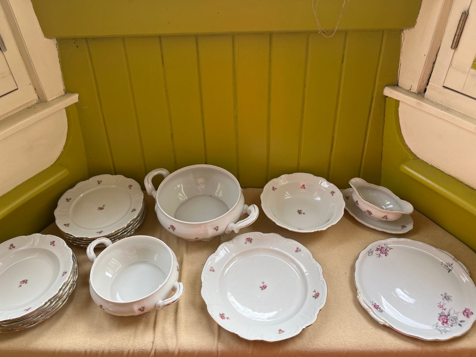 18-delig Vintage Servies Jaren '80 - Zonder Beschadigingen, Antiek en Kunst, Ophalen