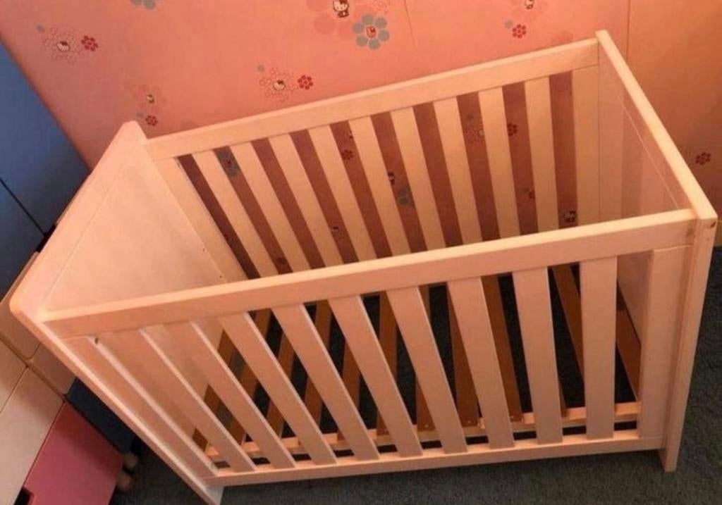 Babybox / babybed / ledikant met lattenbodem en matras, Ophalen, Gebruikt, Ledikant