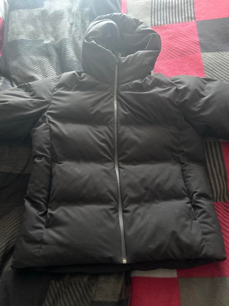 Originele Uniqlo jas - Warm, licht en comfortabel, Kleding | Heren, Ophalen of Verzenden, Gedragen, Zwart
