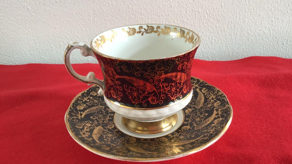 Elizabethan Sovereign Fine Bone China kop en schotel, Ophalen of Verzenden