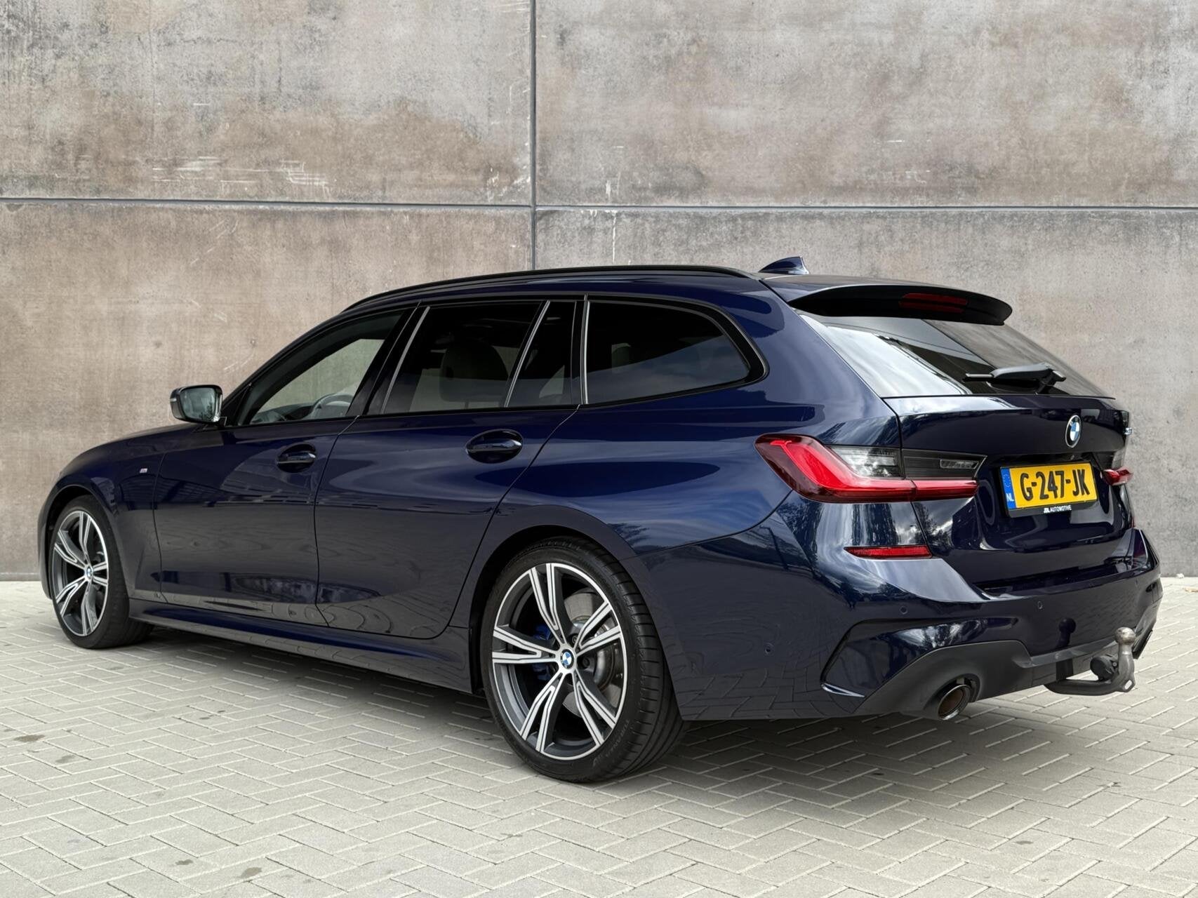 BMW 3-serie Touring 330i Introduction High Executive Edition, Auto's, Automaat, Achterwielaandrijving, Gebruikt, Euro 6