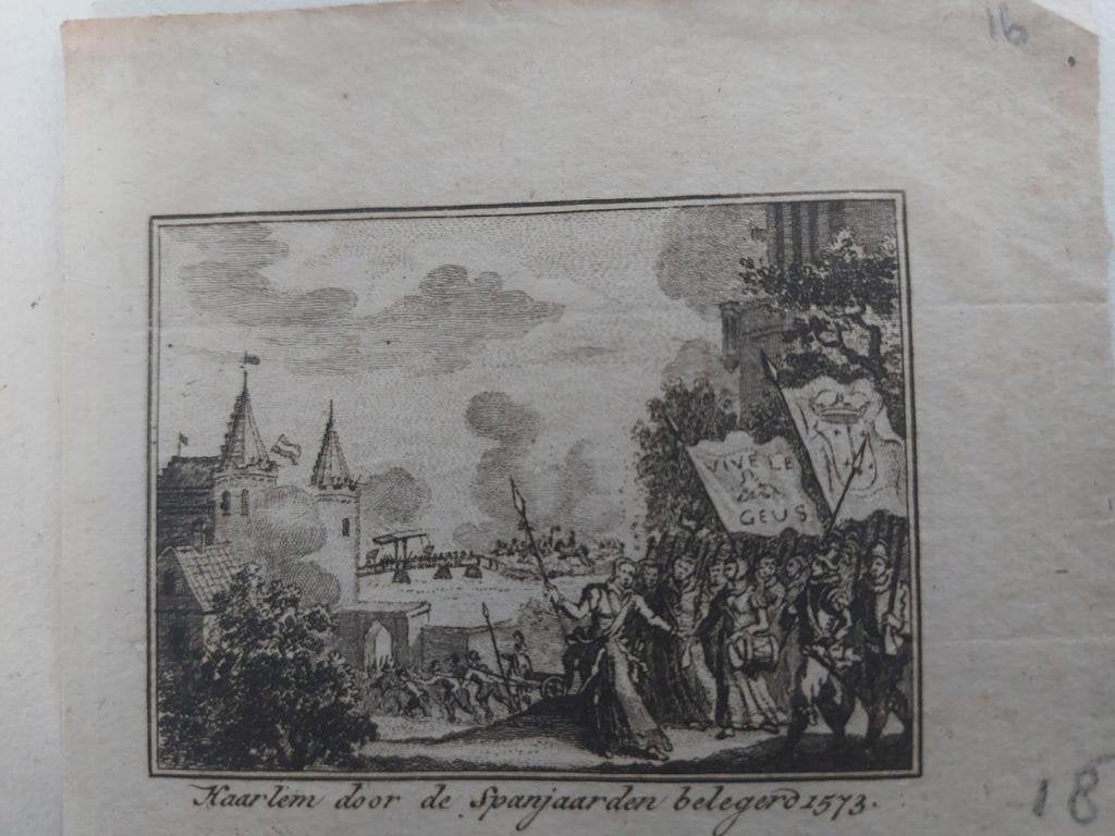 16 / Haarlem door Spanjaarden belegerd kopergravure +/- 1725, Ophalen of Verzenden