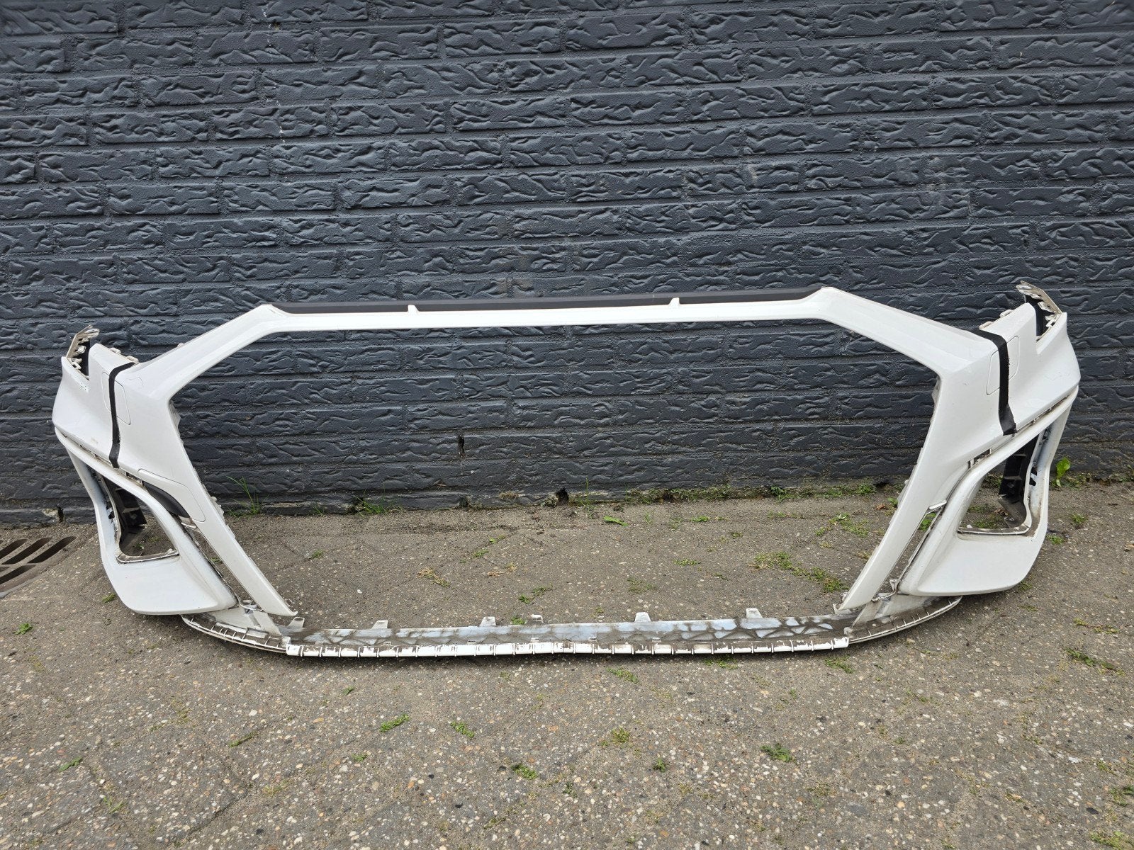 Voorbumper kls Audi A3 8Y S-line bj 2021-2024, Auto-onderdelen, Carrosserie en Plaatwerk, Audi, Gebruikt, Voor, Bumper