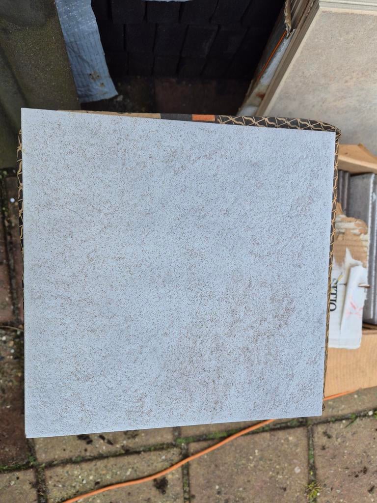 Partijtje grijs gemêleerde vloertegels 25x25cm, Ophalen, Keramiek, Nieuw, 20 tot 40 cm