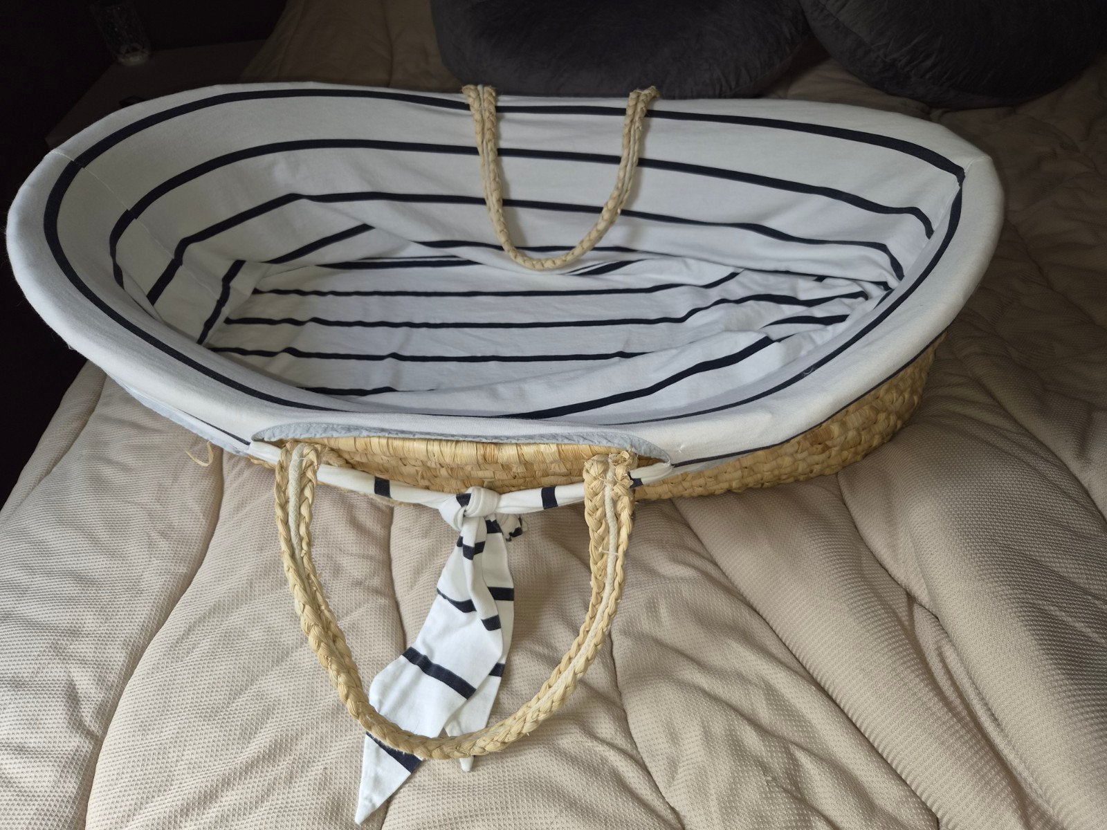 Mooie Mozes mand met bekleding, Ophalen, Gebruikt, Wieg