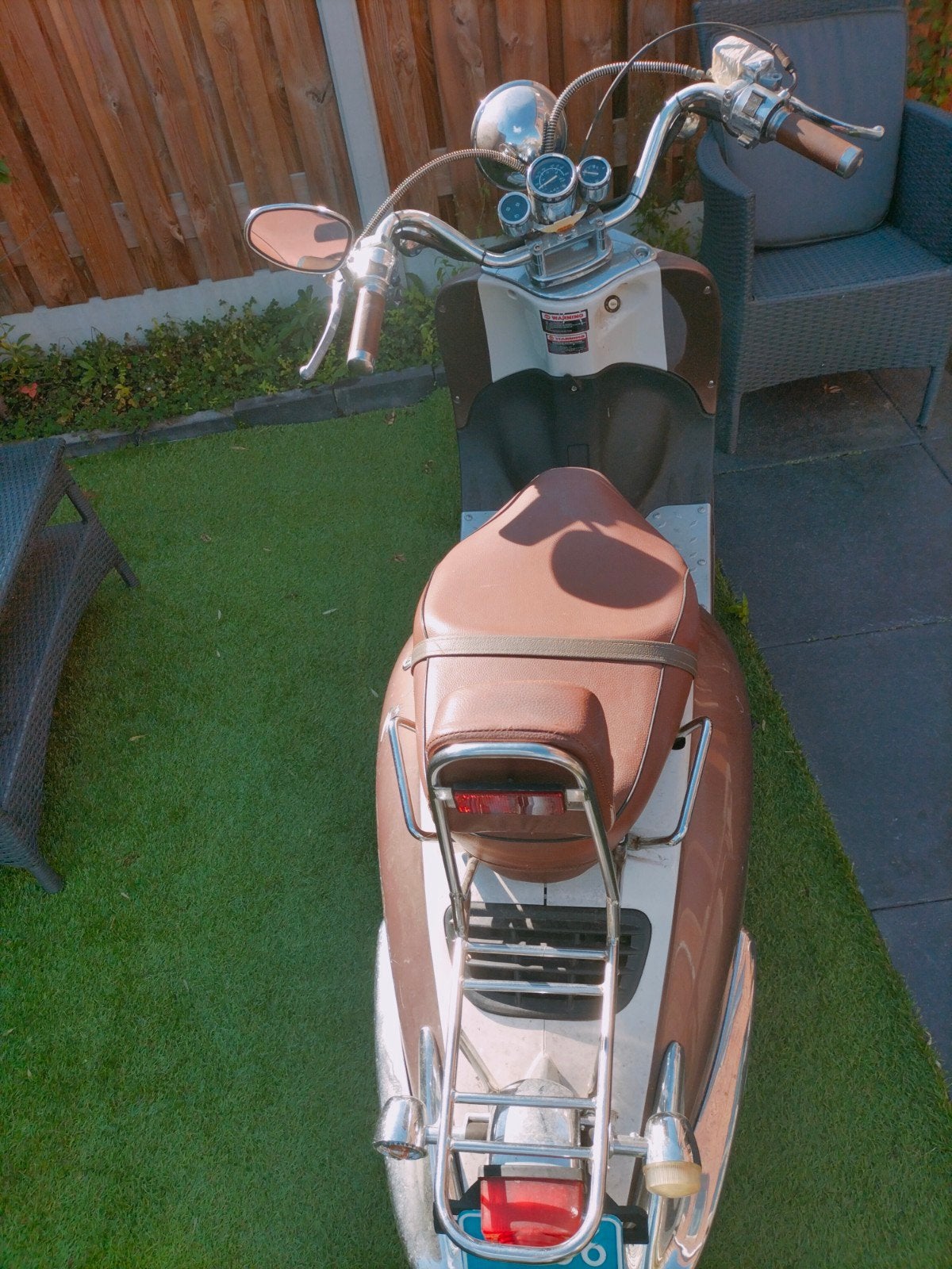Custom Scooter - Bruin/Wit - Goed Onderhouden, Ophalen of Verzenden, Gebruikt, Benzine, Overige merken