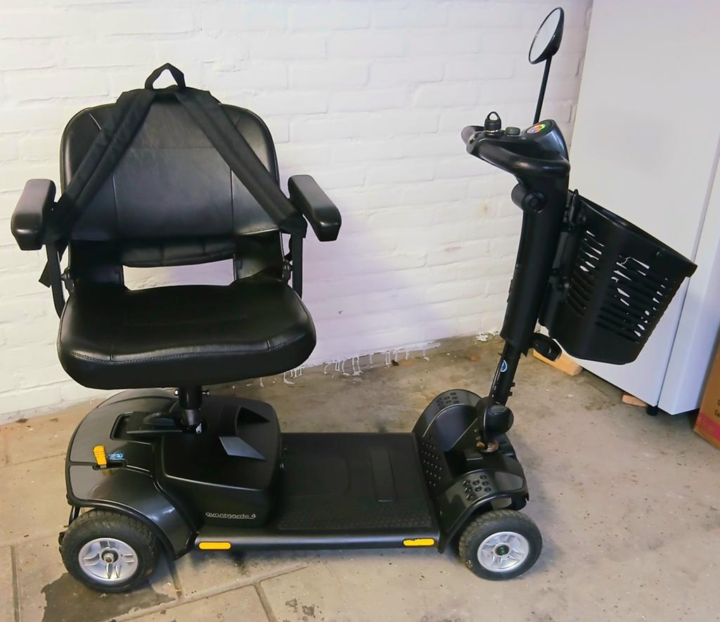 OPVOUWBARE SCOOTMOBIEL PRIDE GOGO XL 4W  - ALS NIEUW, Diversen, Ophalen, Pride, 11 t/m 15 km/u, 26 t/m 35 km