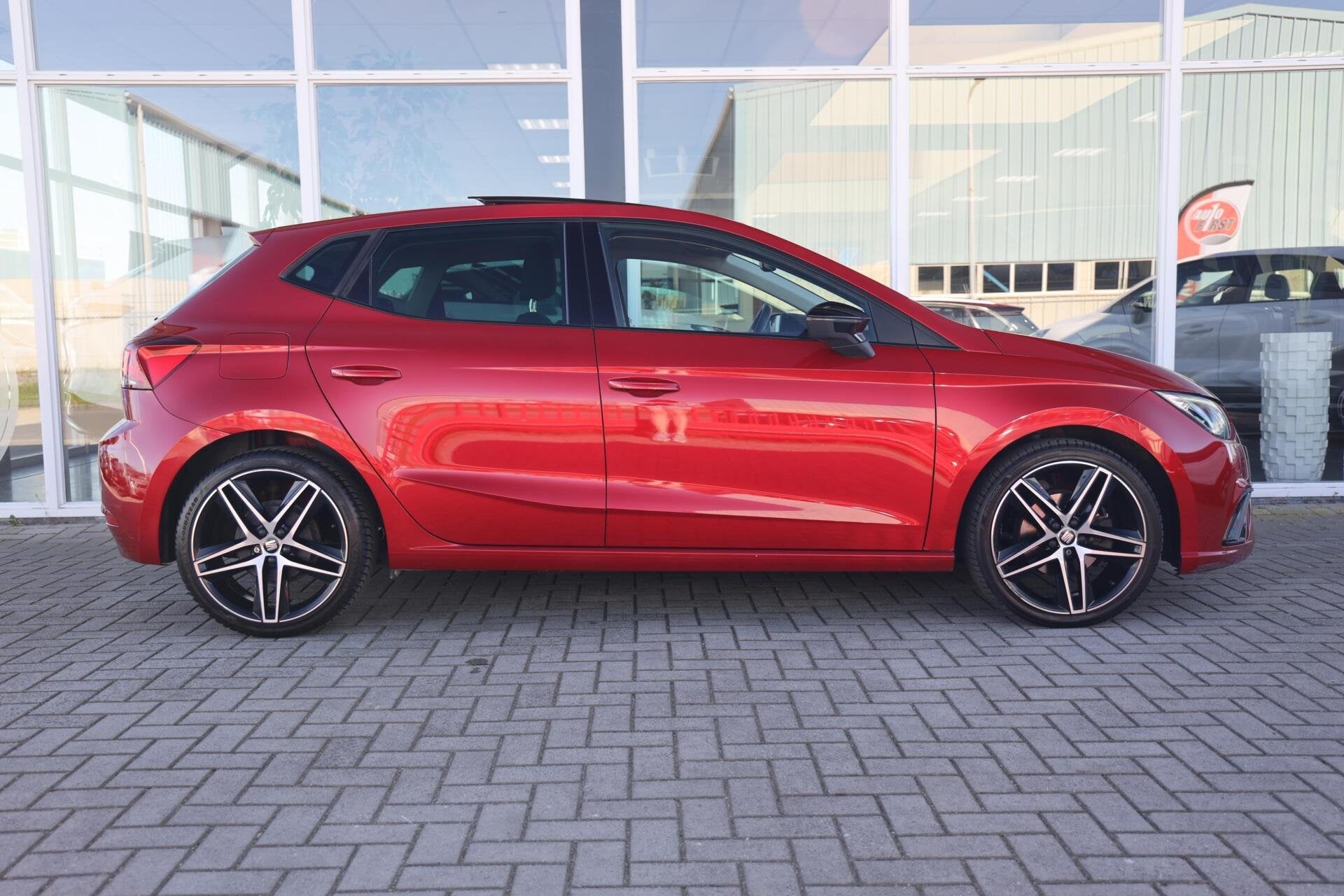 Seat Ibiza 1.6 TDI FR Business Intense | Panorama | Carplay, Voorwielaandrijving, Gebruikt, Euro 6, 1153 kg