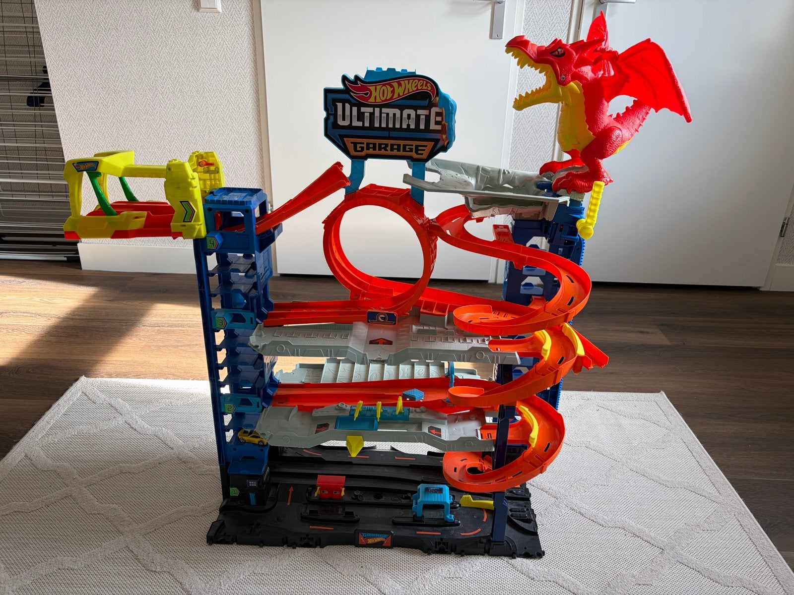 Hot Wheels Ultimate Garage met draak, Ophalen of Verzenden, Zo goed als nieuw