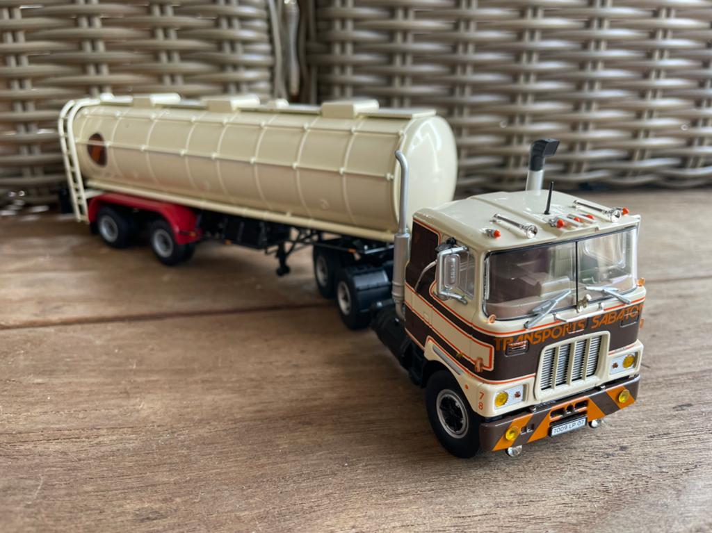 TEKNO MACK SABATON TANKTRANSPORT, Hobby en Vrije tijd, Modelauto's | 1:50, Ophalen of Verzenden, Nieuw, Bus of Vrachtwagen, Tekno