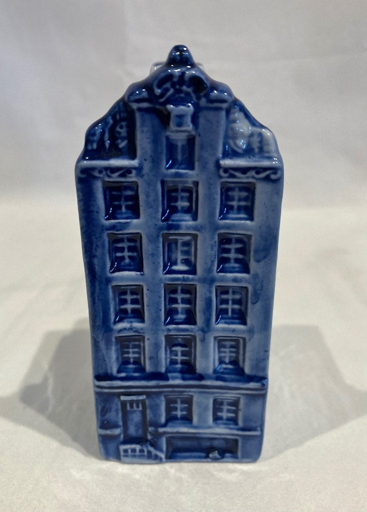 Spaarpotje grachtenpand Delfts Blauw, Ophalen of Verzenden, Zo goed als nieuw, Steen, Aardewerk of Keramiek, Object of Gebouw