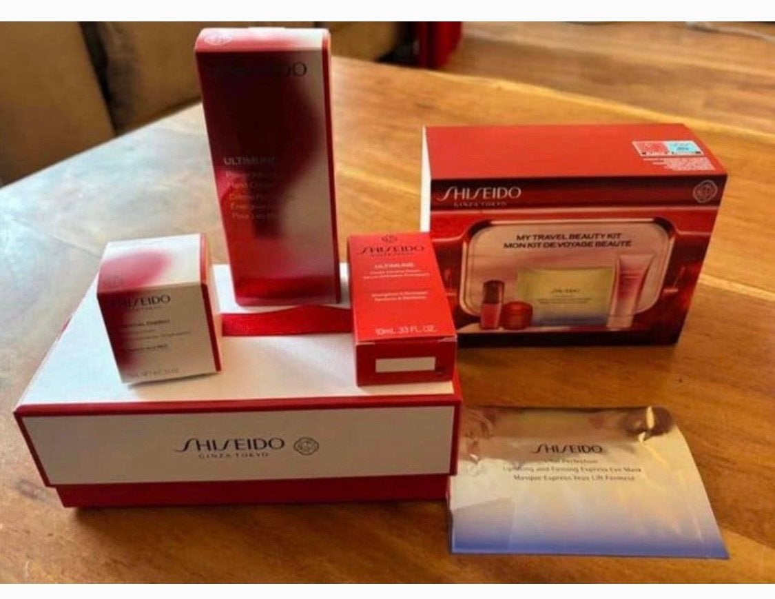 Shiseido set/geschenkset /travel beauty kit/nieuw, Ophalen of Verzenden, Nieuw, Gehele gezicht, Verzorging