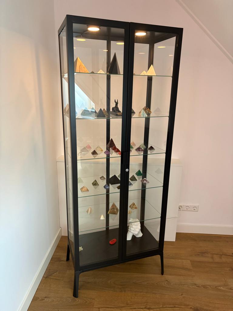 Ikea MILSBO Vitrinekast met verlichting en dimmer, Ophalen, 50 tot 100 cm, 150 tot 200 cm, 25 tot 50 cm